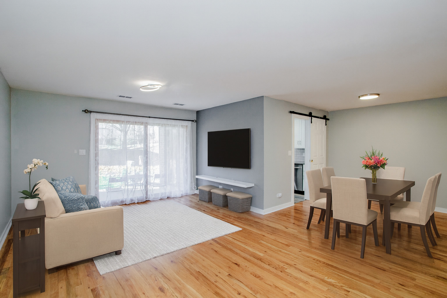 Arlington Heights, IL 60004