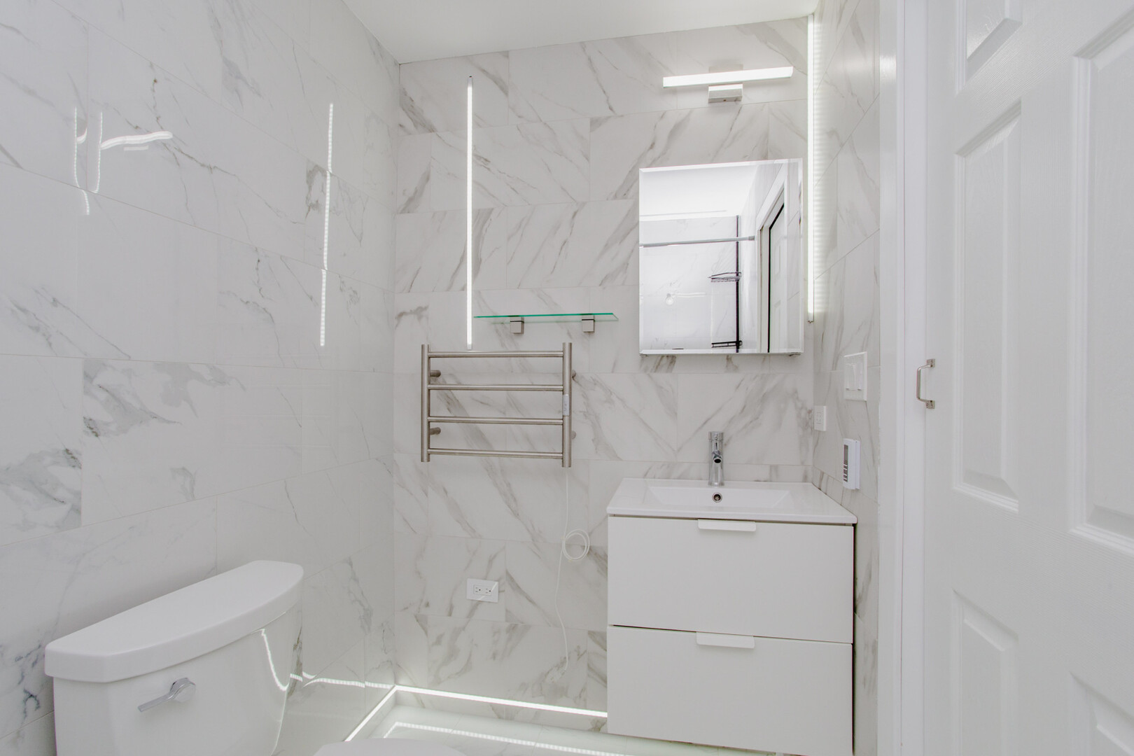 Arlington Heights, IL 60004