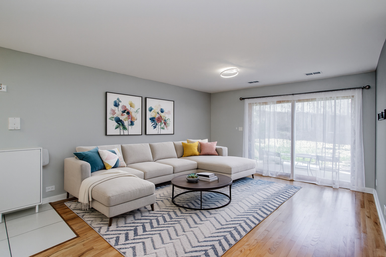 Arlington Heights, IL 60004