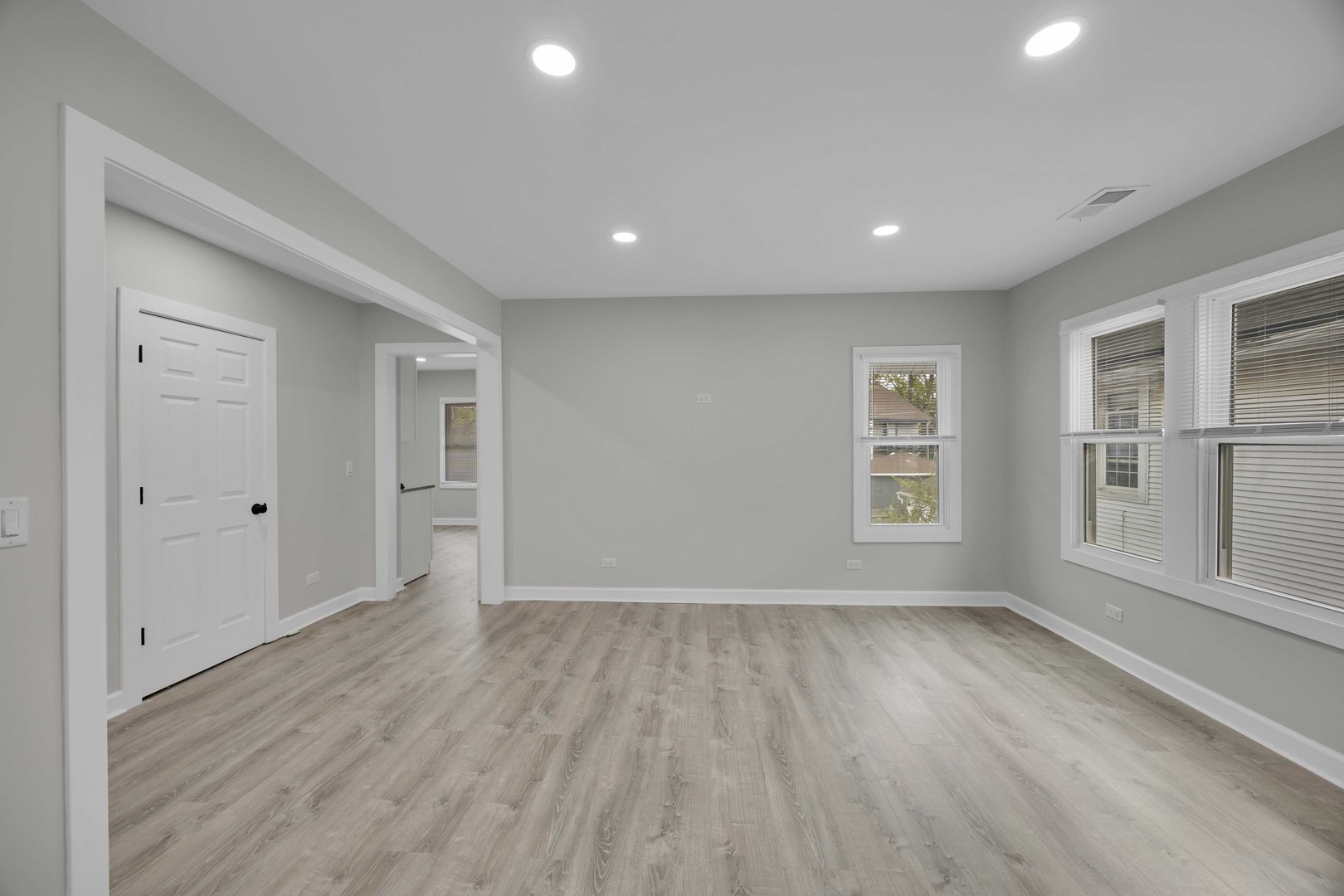 1667 Buena Vista Avenue, Chicago Heights, IL 60411