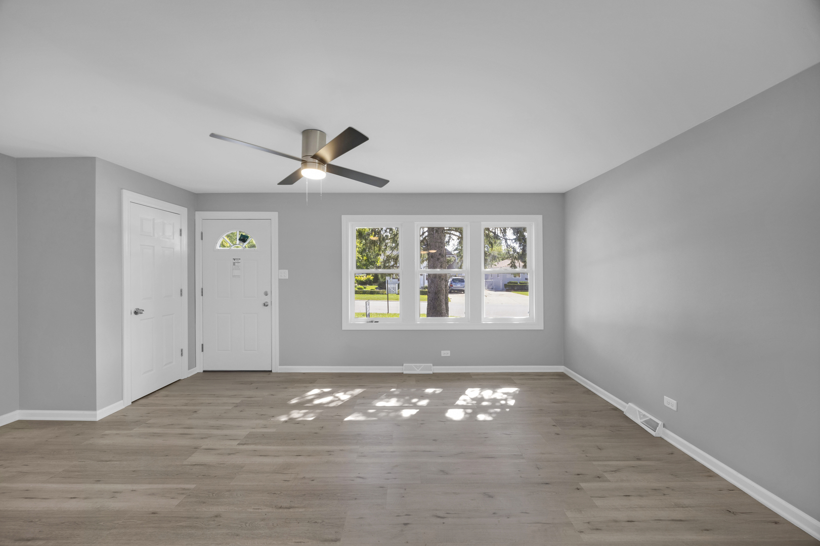 97 W 29th Street, South Chicago Heights, IL 60411