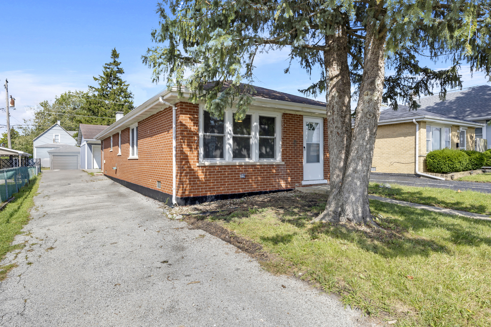 97 W 29th Street, South Chicago Heights, IL 60411