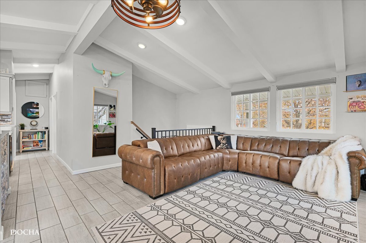 1244 Lakewood Drive, Lake Holiday, IL 60552