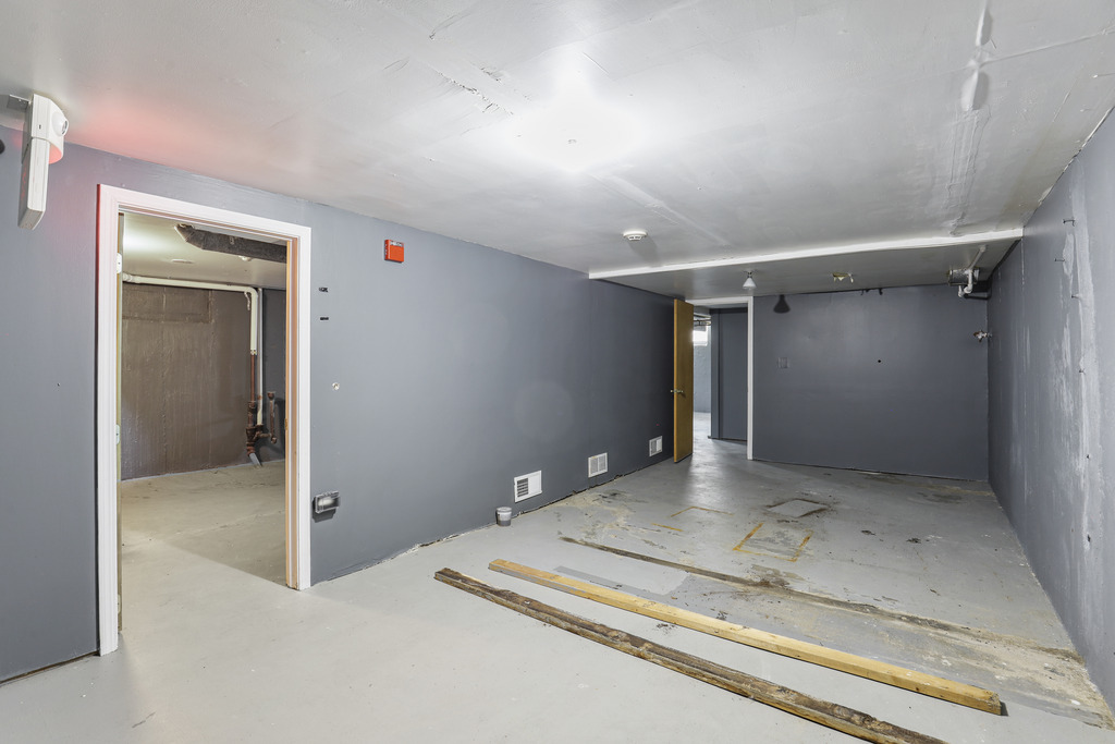 613 S Main Street, Lombard, IL 60148