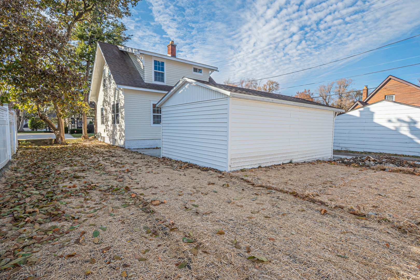 504 S Kreitzer Avenue, Bloomington, IL 61701