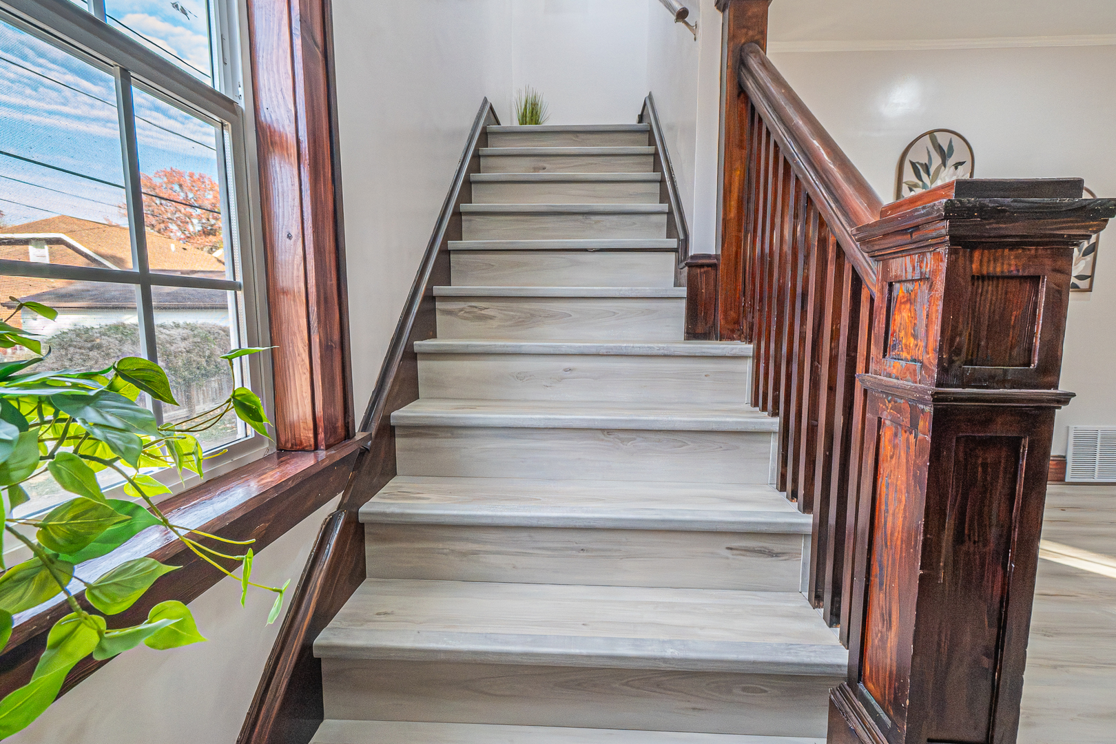 504 S Kreitzer Avenue, Bloomington, IL 61701