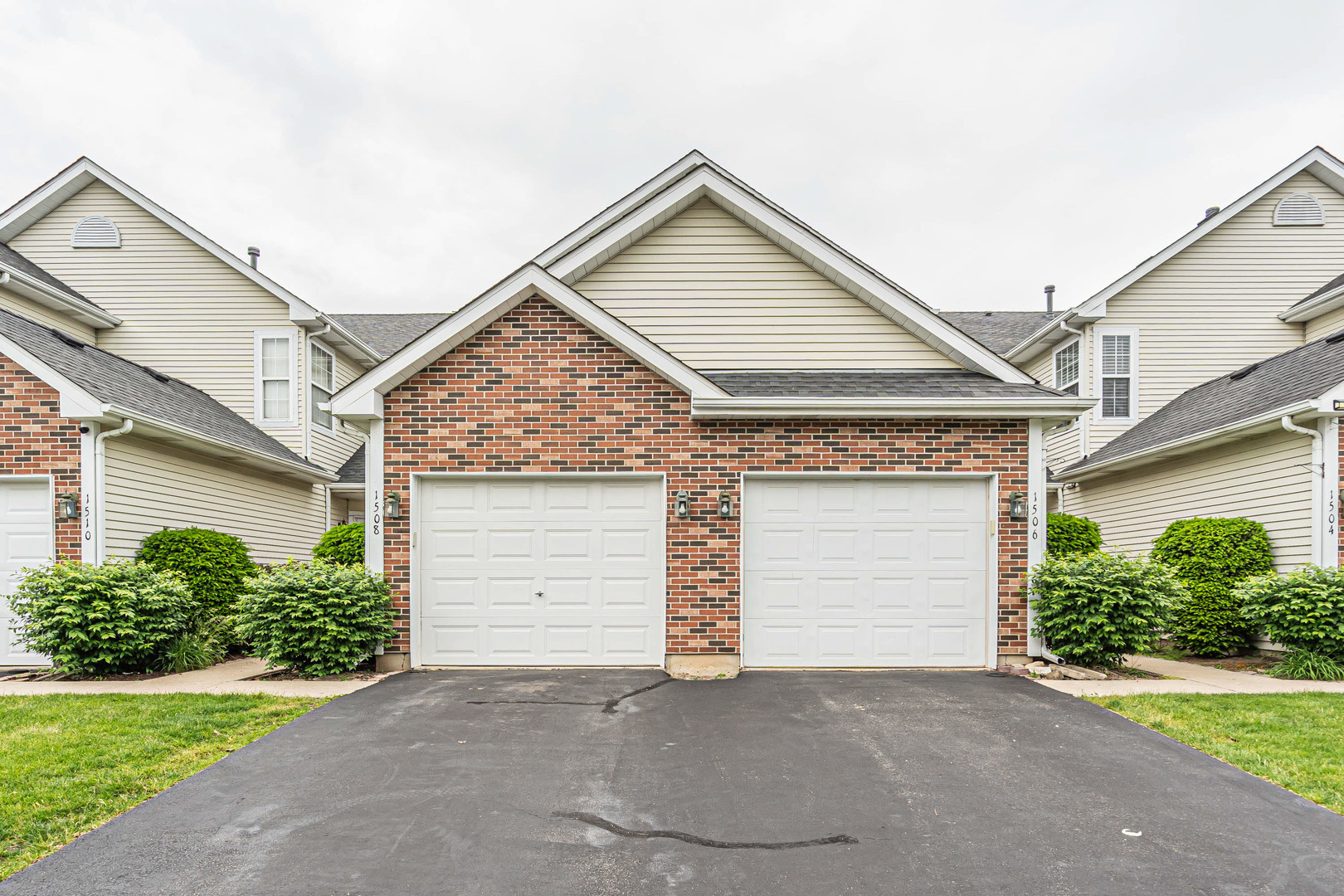 1506 Cottonwood Trail, Yorkville, IL 60560