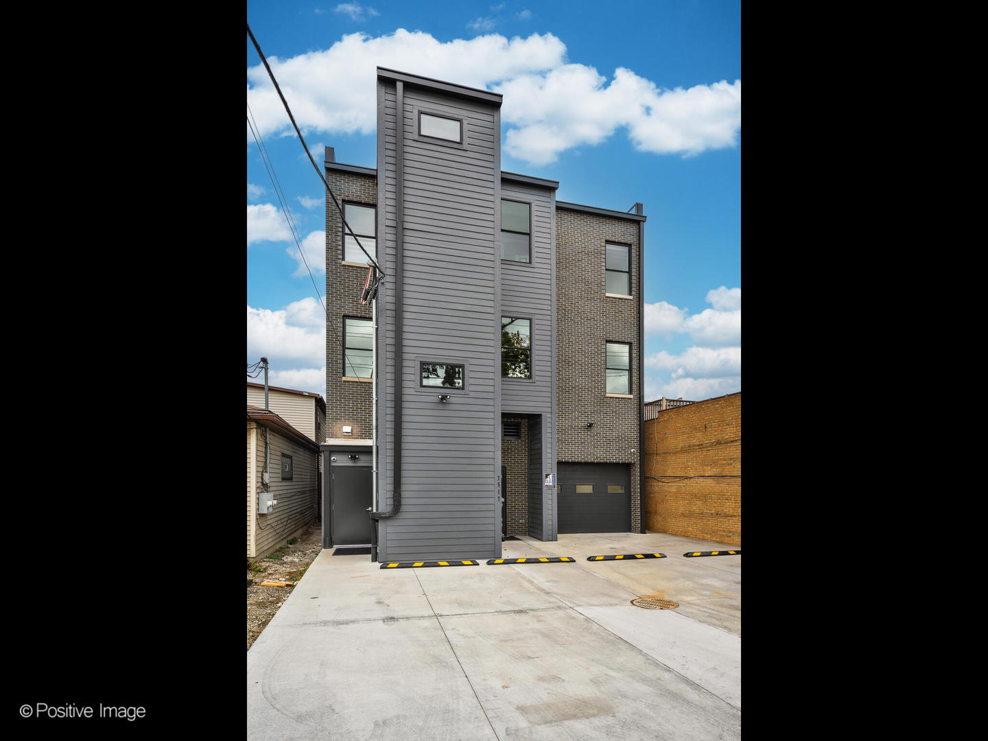 7517 W Belmont Avenue #3W, Chicago, IL 60634