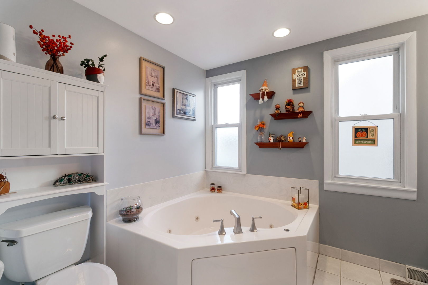 9408 S 55th Avenue, Oak Lawn, IL 60453