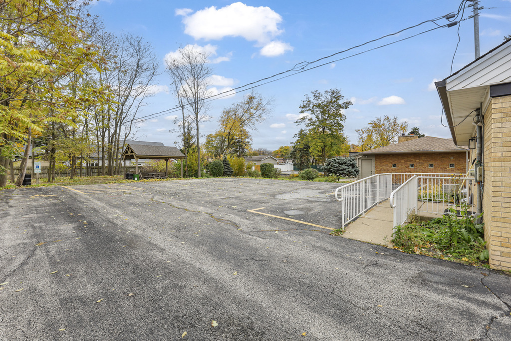 619 S Main Street, Lombard, IL 60148