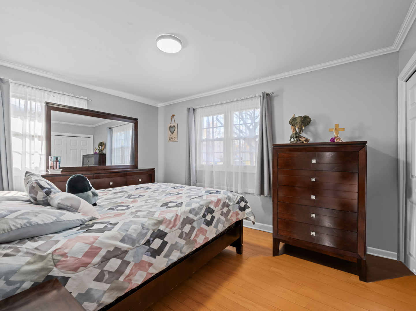 1905 Pierce Road, Hoffman Estates, IL 60169