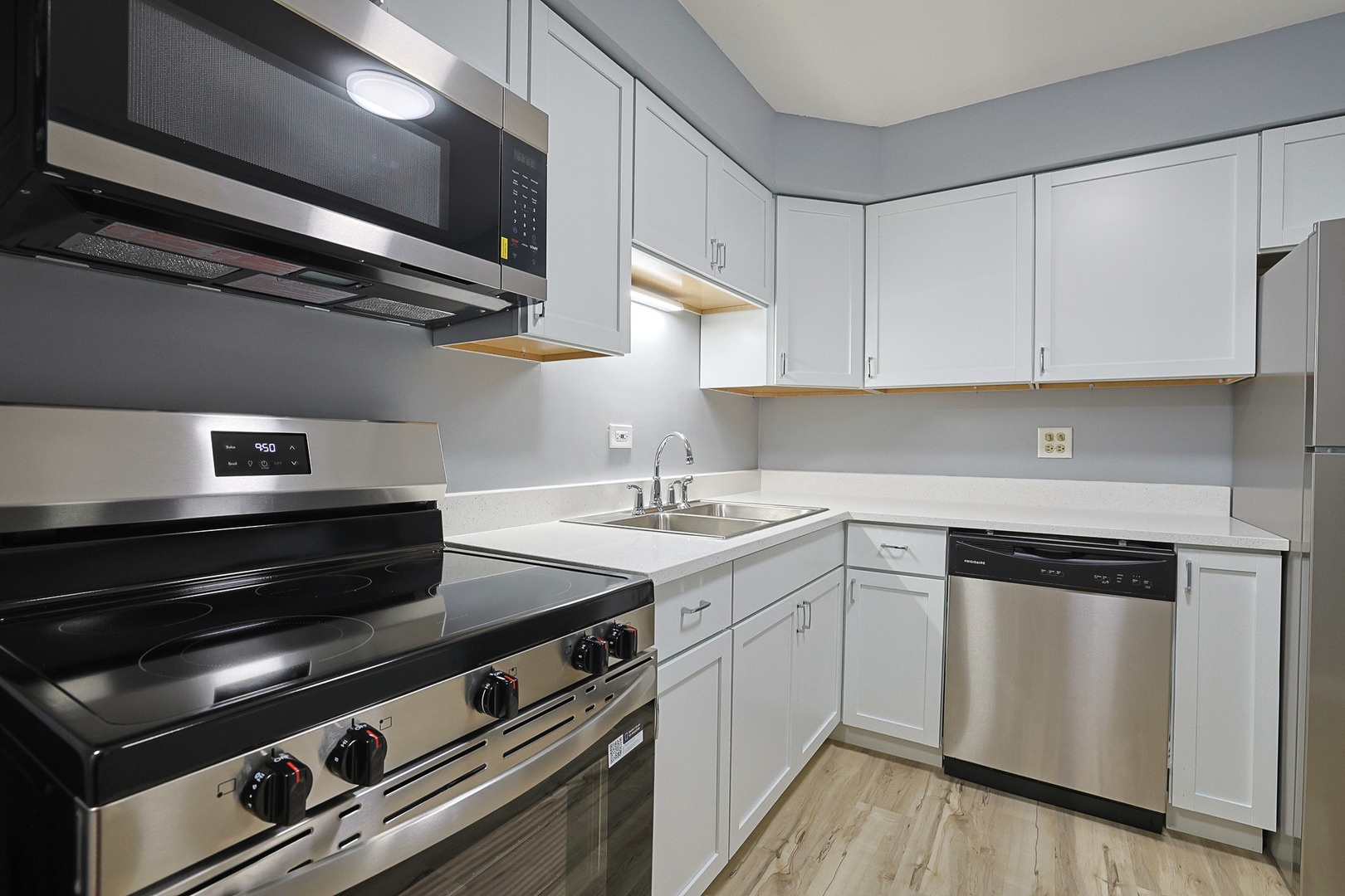 1111 Pleasant Run Drive #911, Wheeling, IL 60090