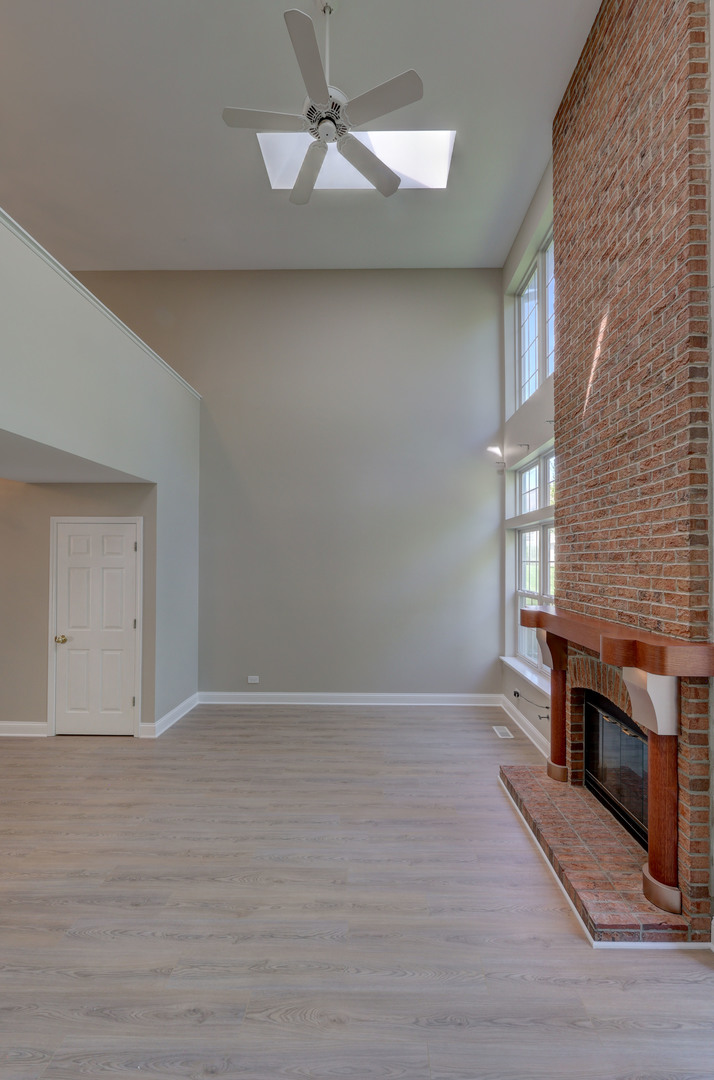 195 Island Court #195, Schaumburg, IL 60193