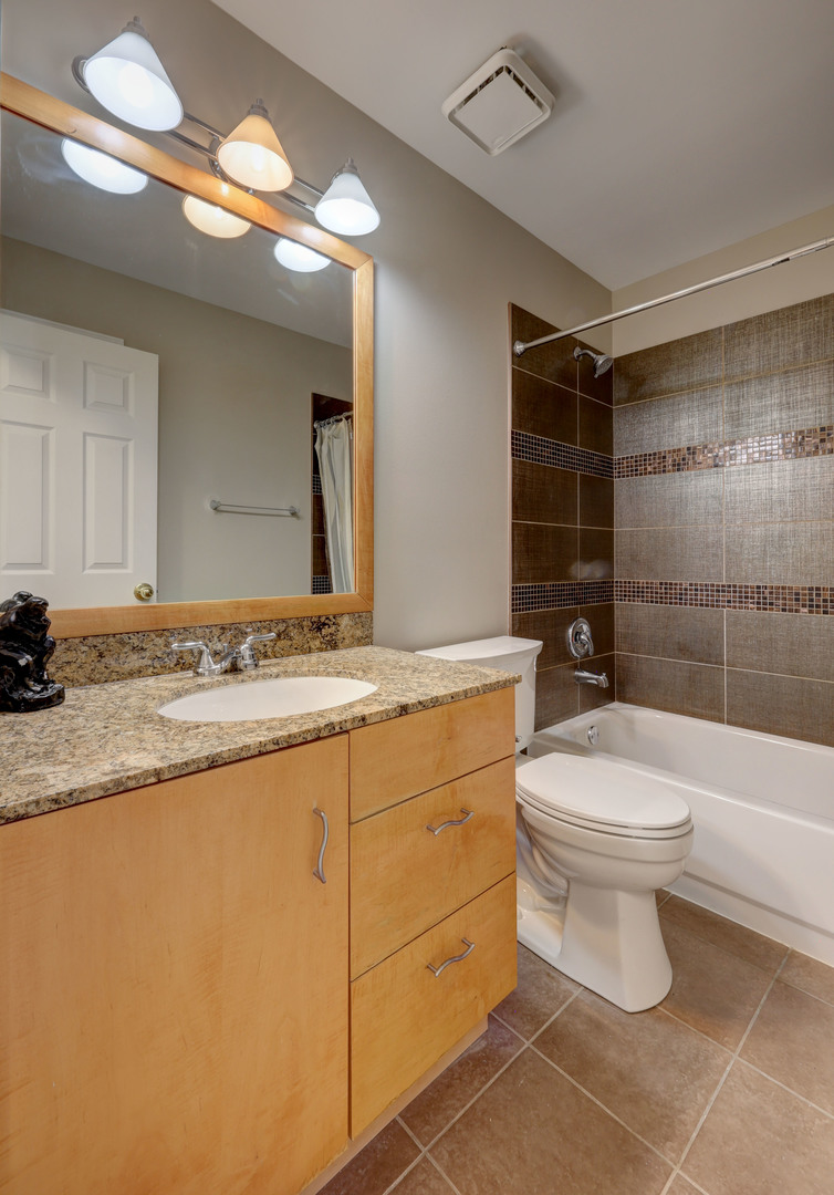 195 Island Court #195, Schaumburg, IL 60193