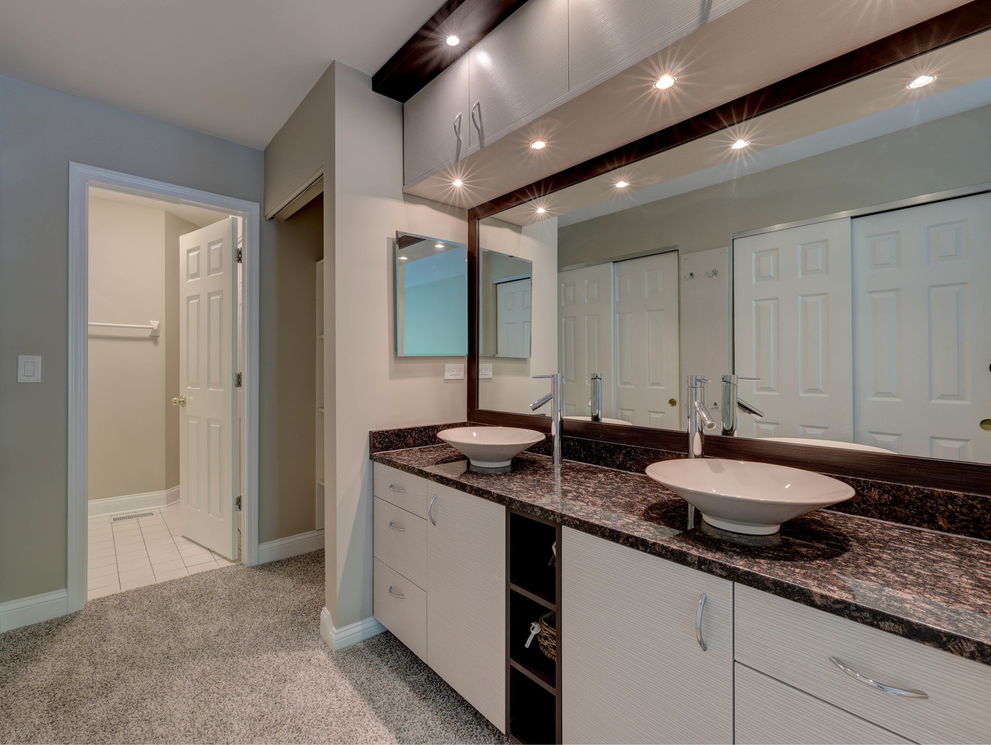 195 Island Court #195, Schaumburg, IL 60193