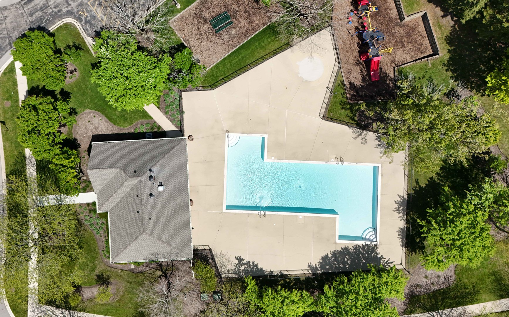 195 Island Court #195, Schaumburg, IL 60193