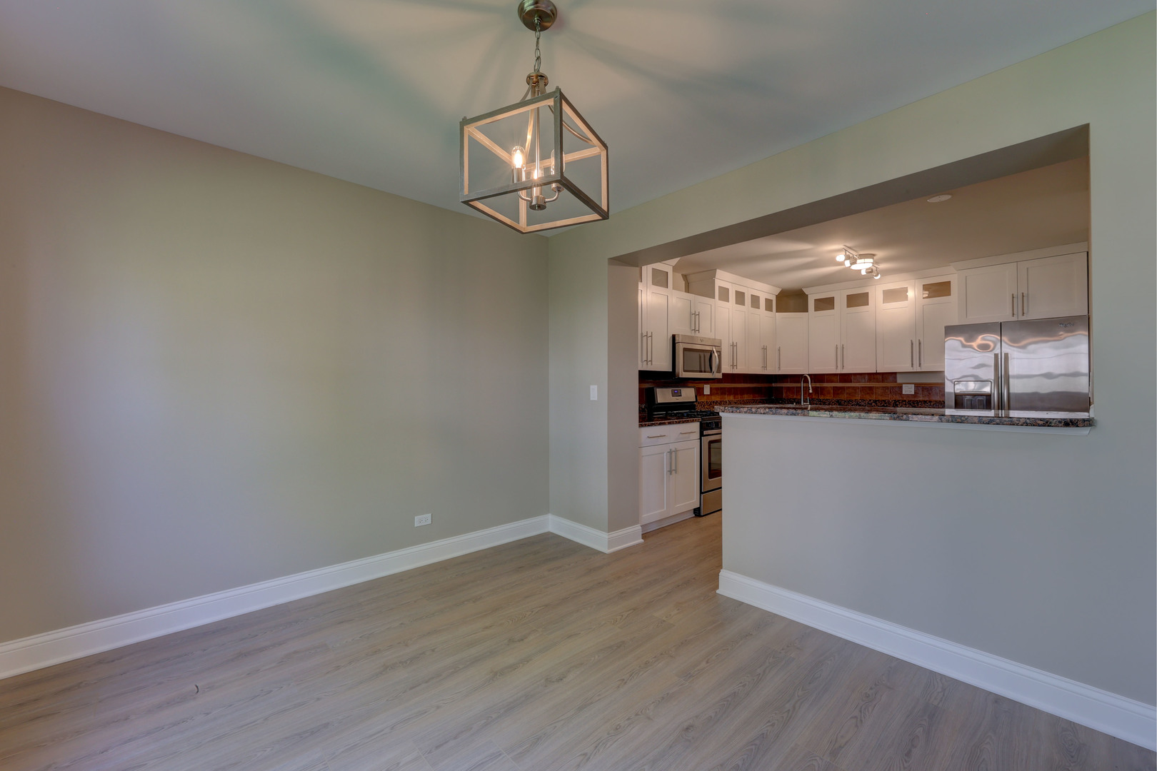 195 Island Court #195, Schaumburg, IL 60193