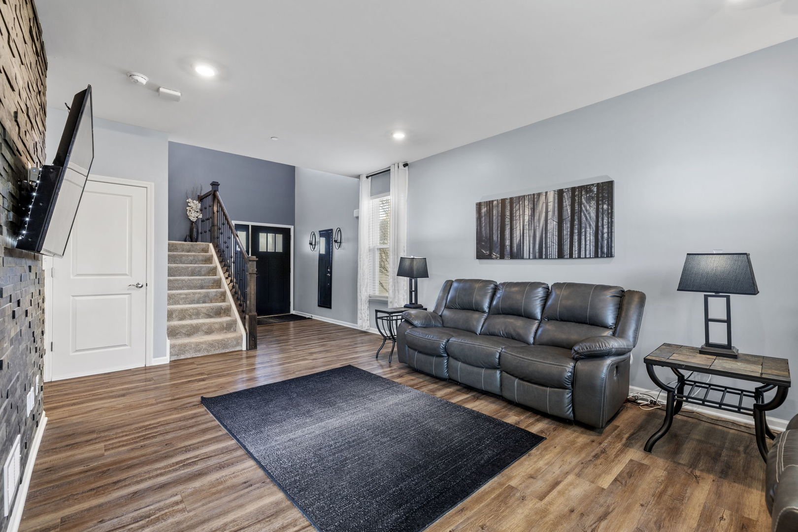 1064 Canary Avenue, Yorkville, IL 60560