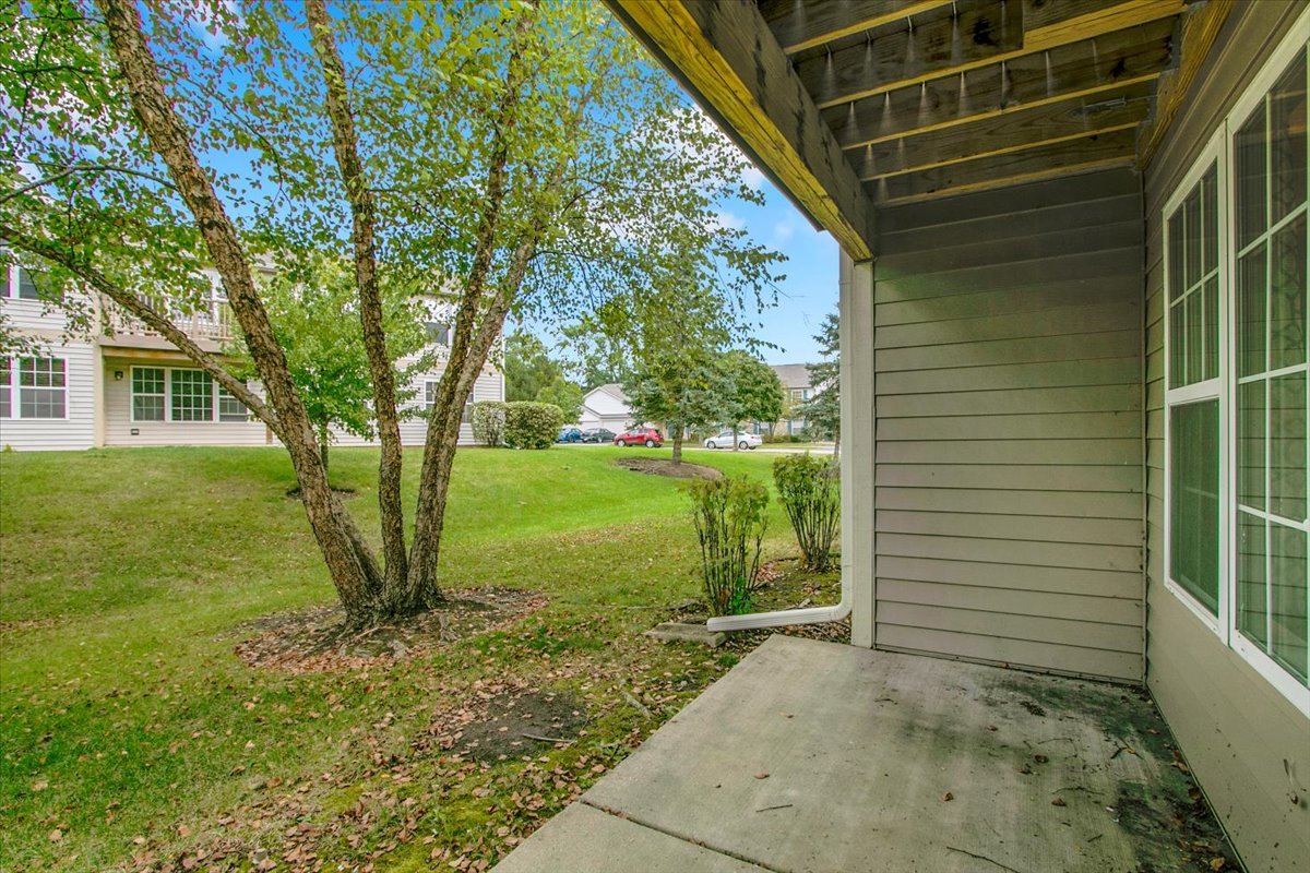 1248 N Red Oak Circle #2, Round Lake Beach, IL 60073