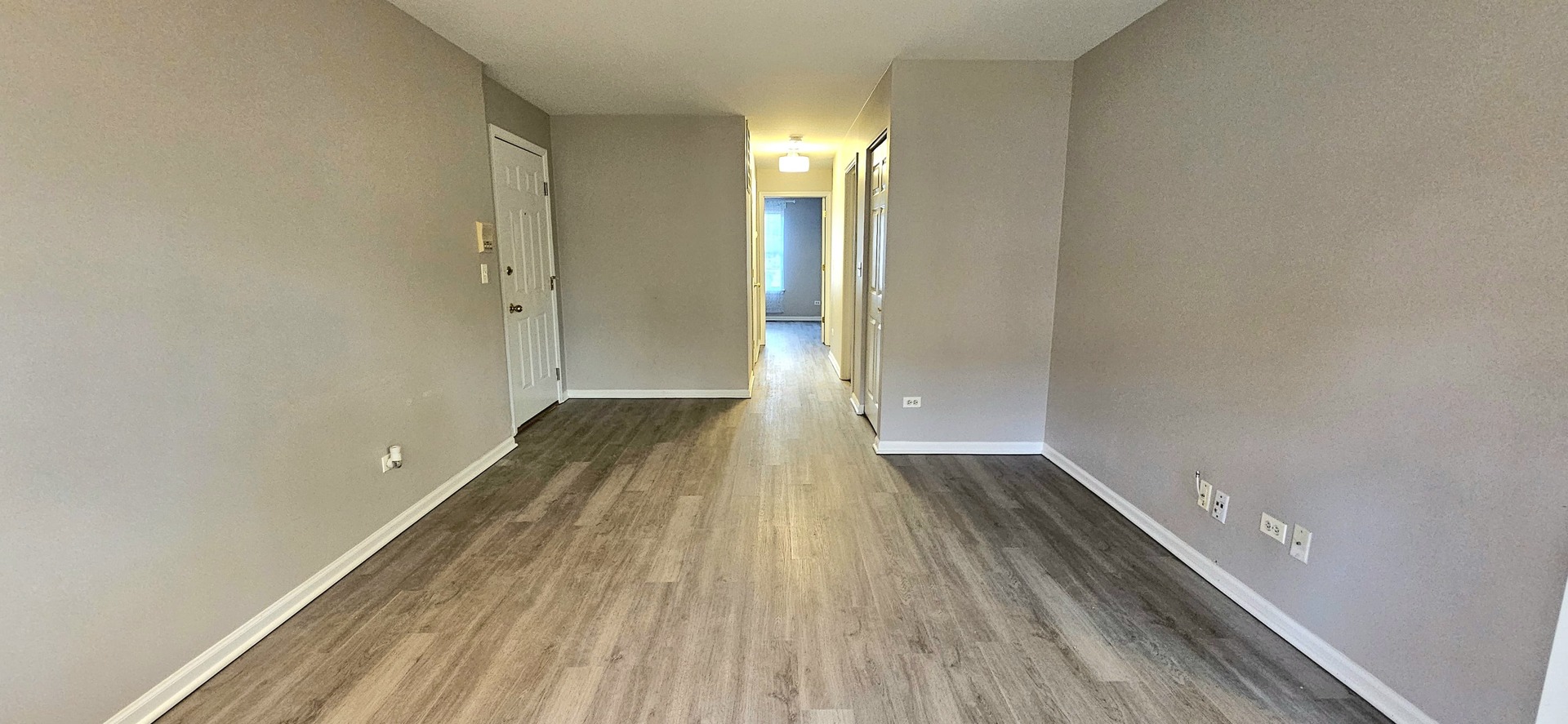 1248 N Red Oak Circle #2, Round Lake Beach, IL 60073