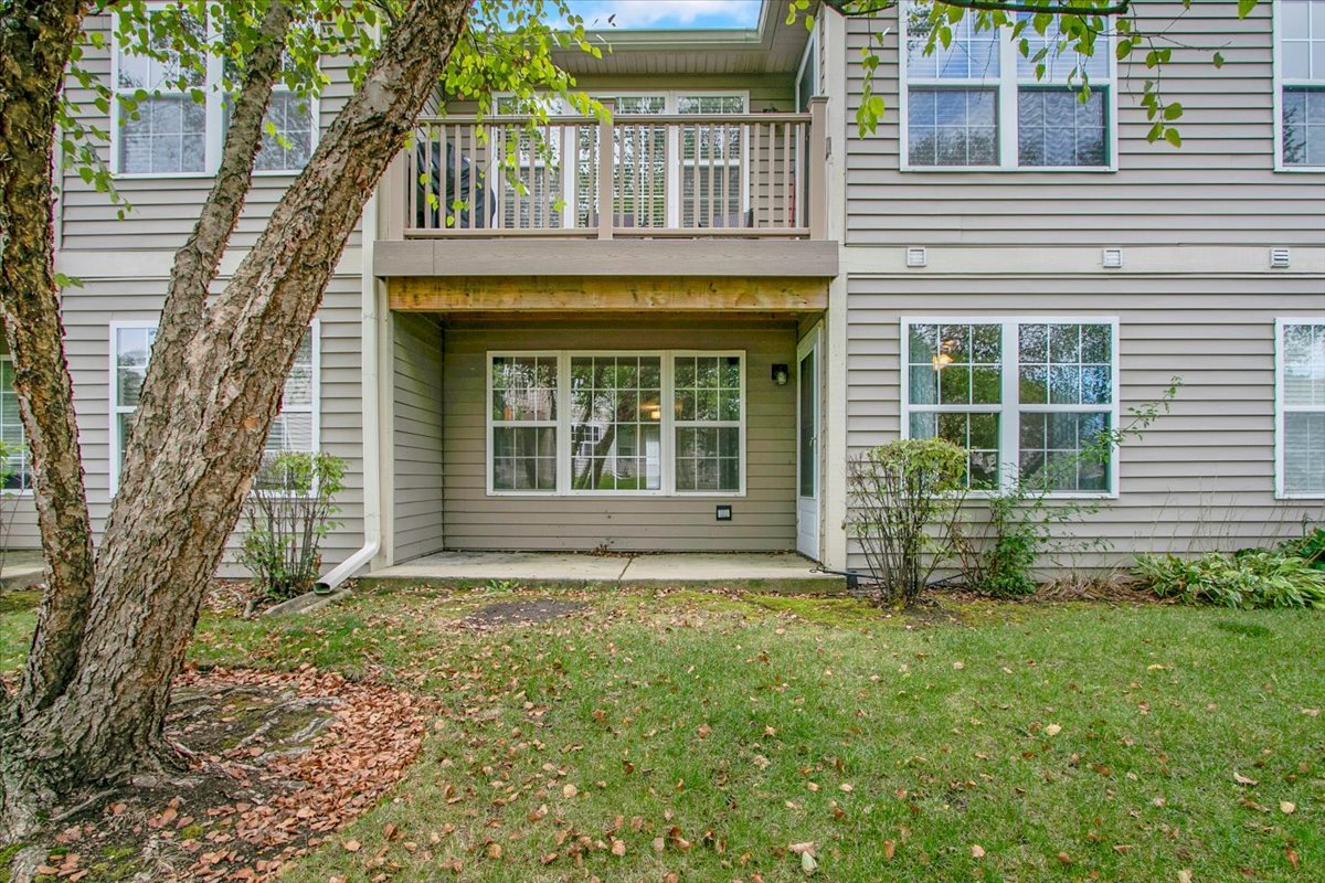 1248 N Red Oak Circle #2, Round Lake Beach, IL 60073