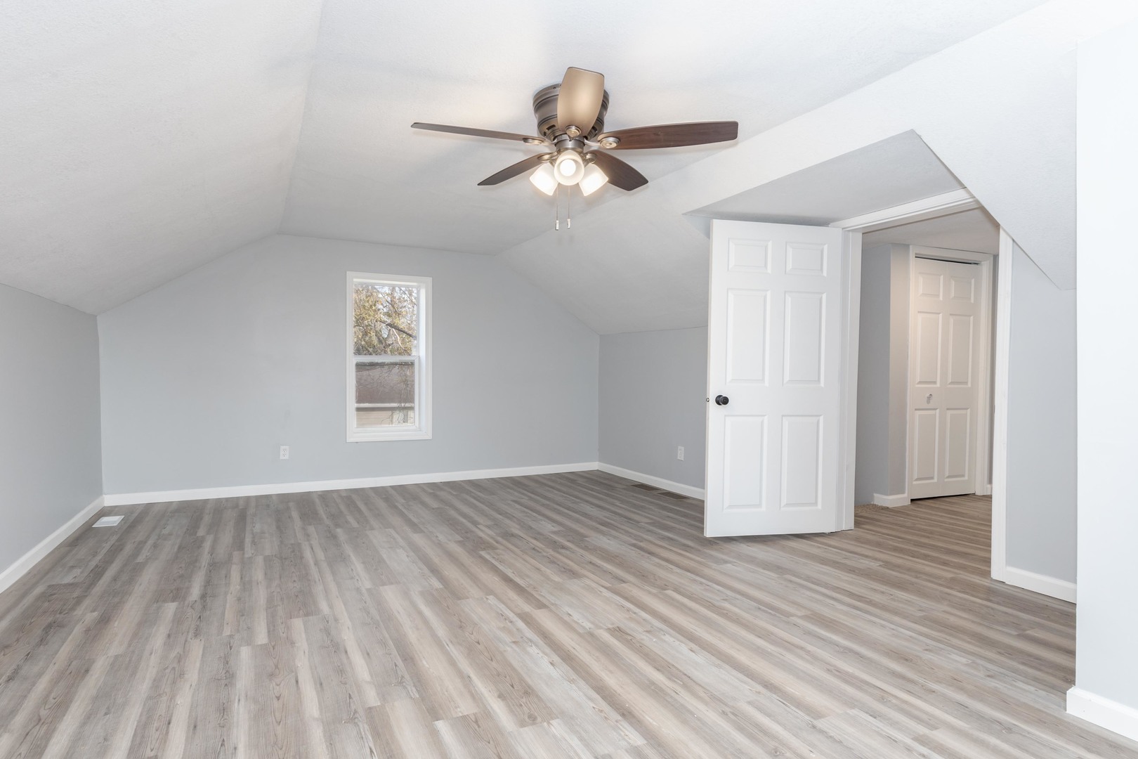 401 S 6th Street, Cornell, IL 61319