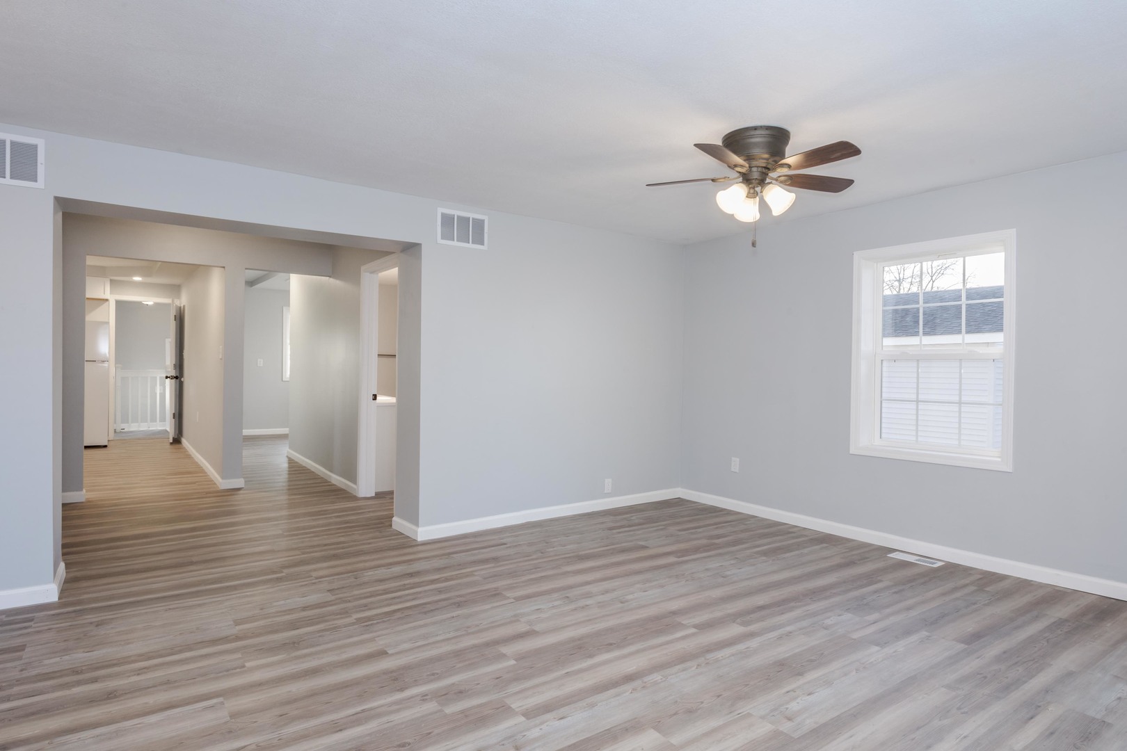 401 S 6th Street, Cornell, IL 61319