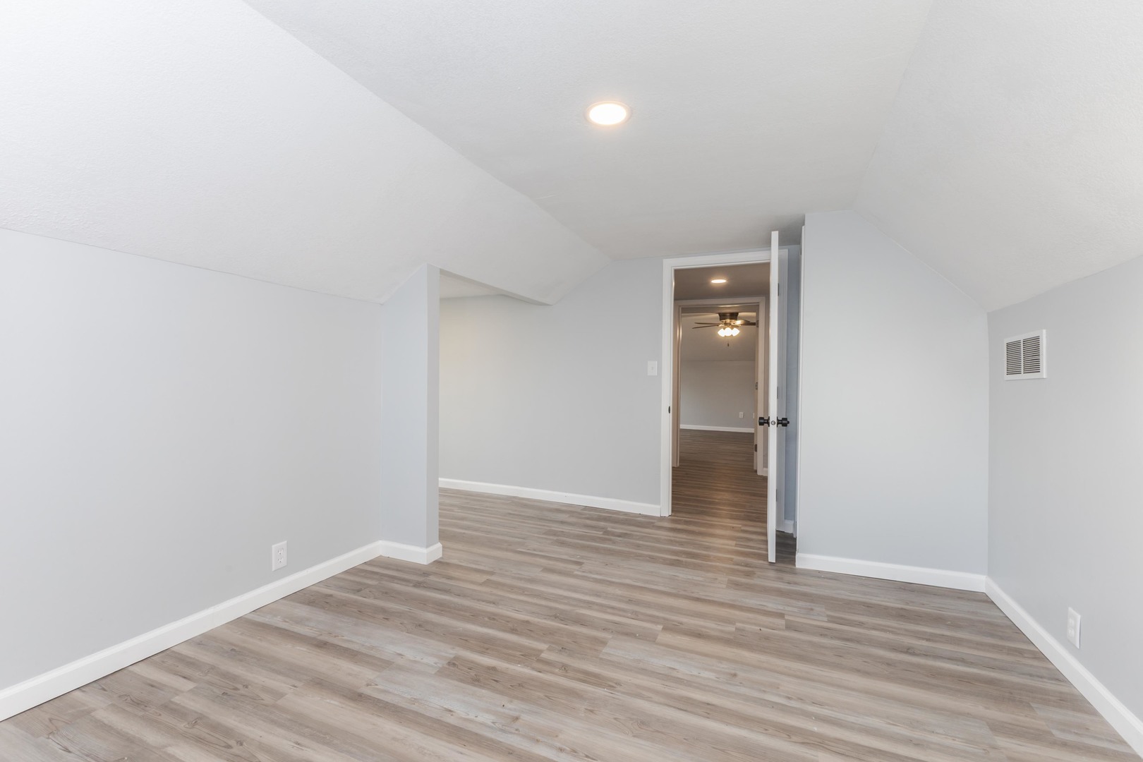 401 S 6th Street, Cornell, IL 61319