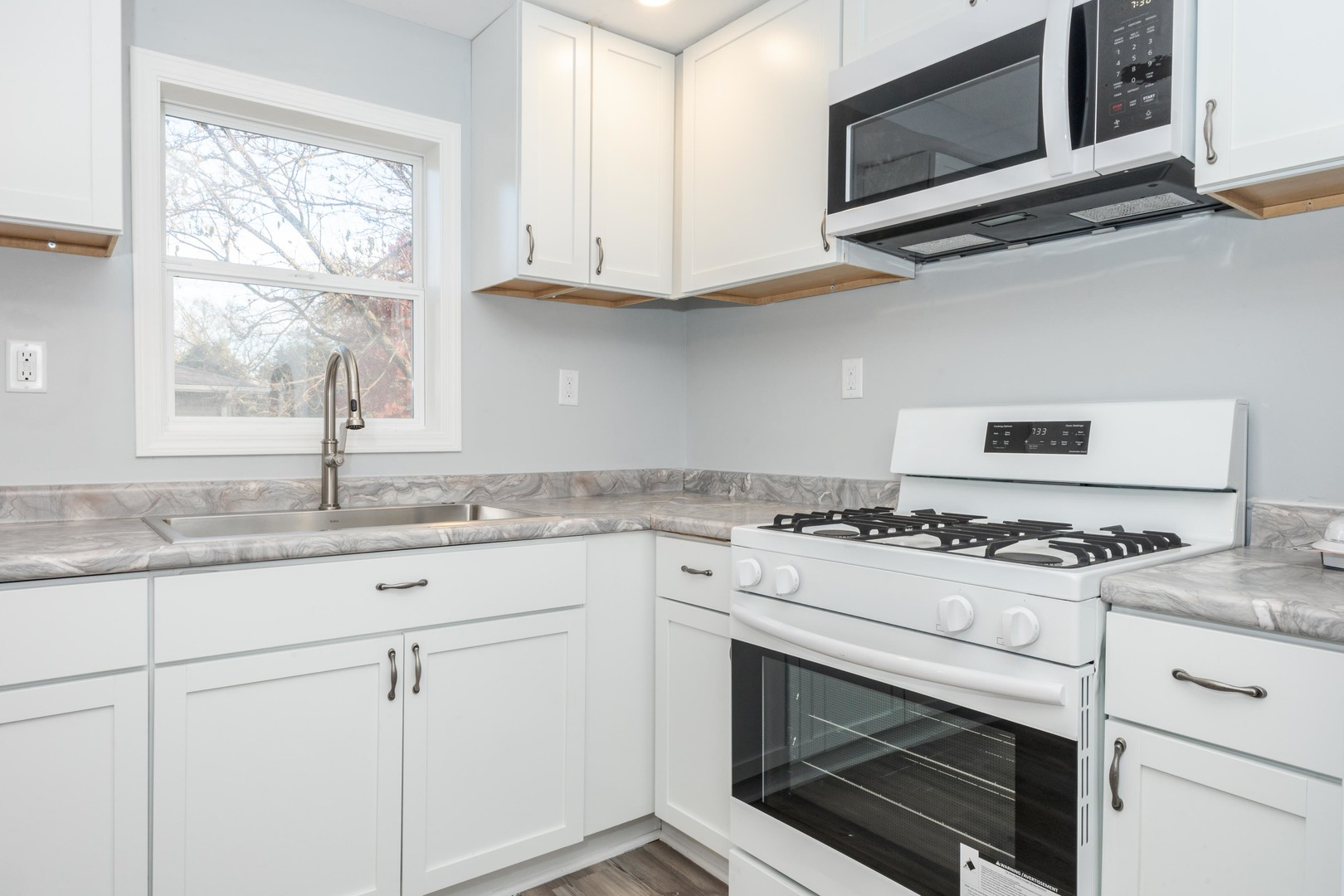 401 S 6th Street, Cornell, IL 61319