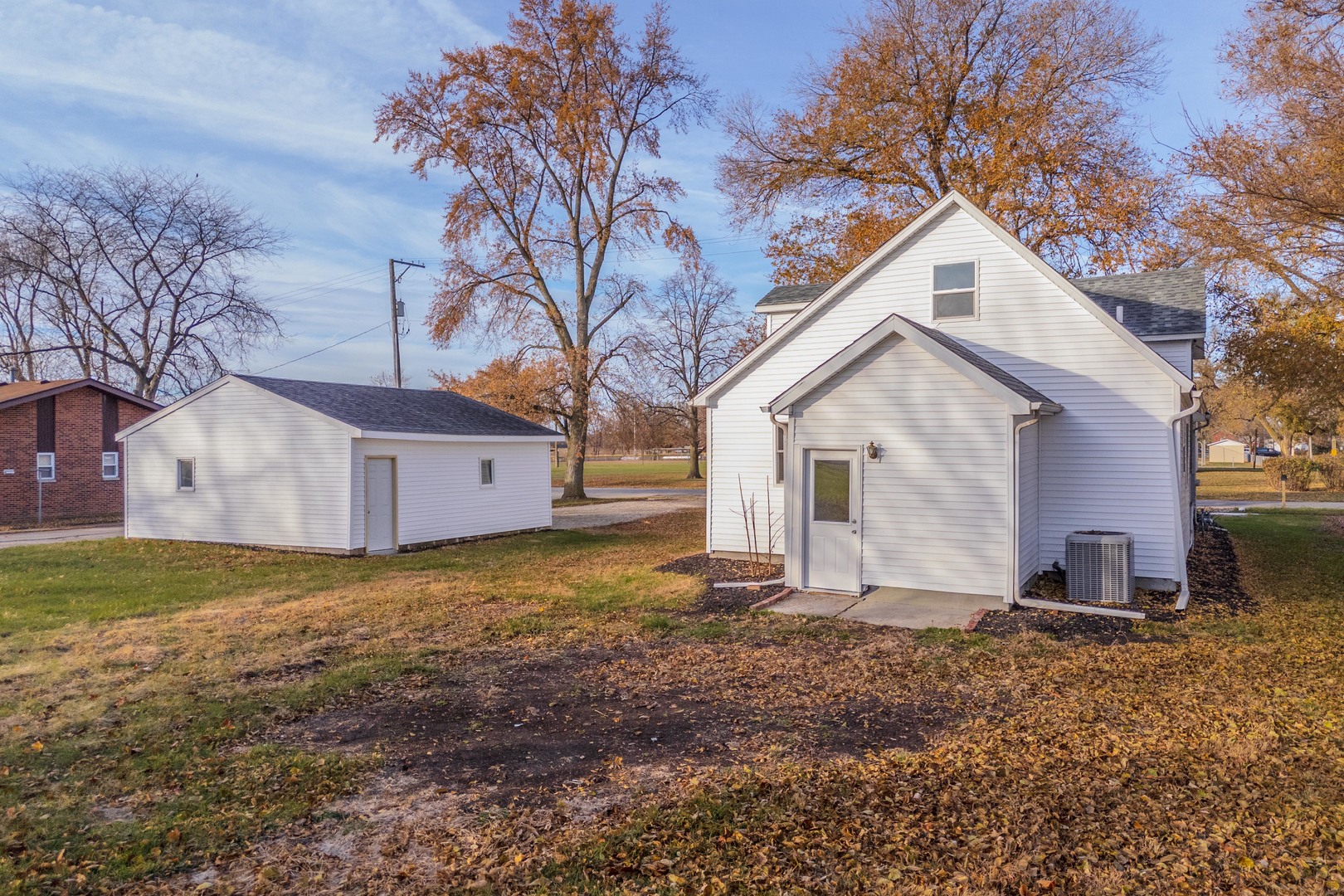 401 S 6th Street, Cornell, IL 61319