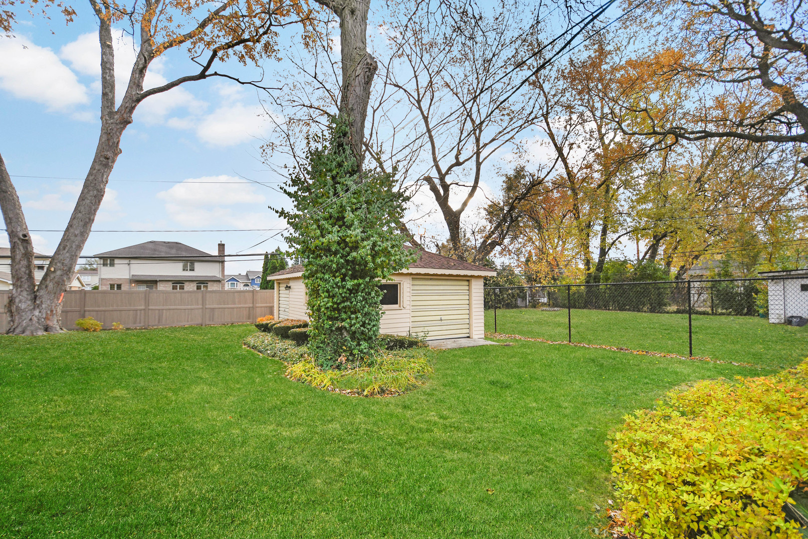 7949 Lavergne Avenue, Burbank, IL 60459