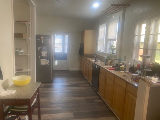 8212 S Crandon Avenue, Chicago, IL 60617