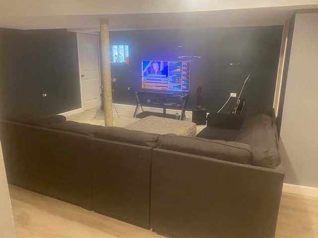 8212 S Crandon Avenue, Chicago, IL 60617