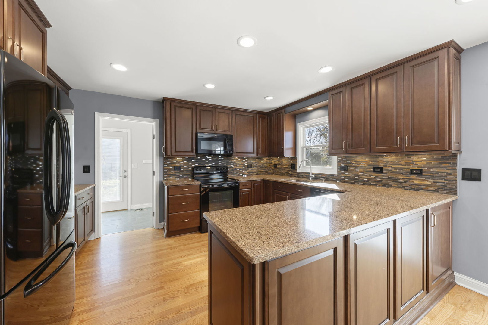 2647 Longview Drive, Lisle, IL 60532