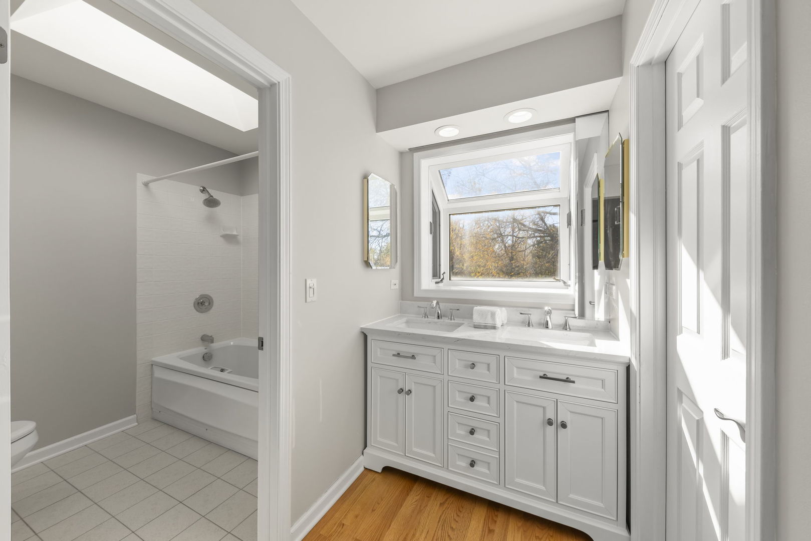 2647 Longview Drive, Lisle, IL 60532