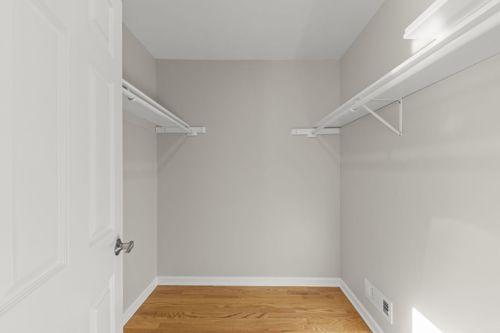 2647 Longview Drive, Lisle, IL 60532