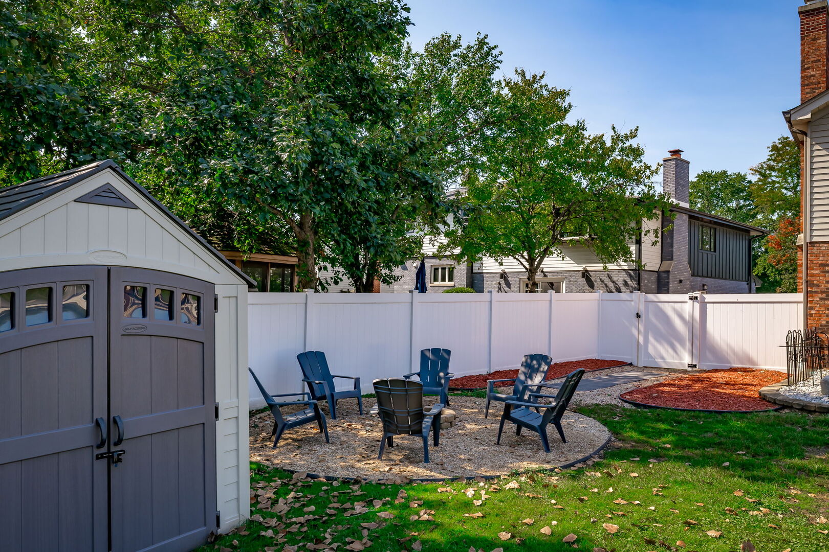 505 E Atwood Court, Elmhurst, IL 60126