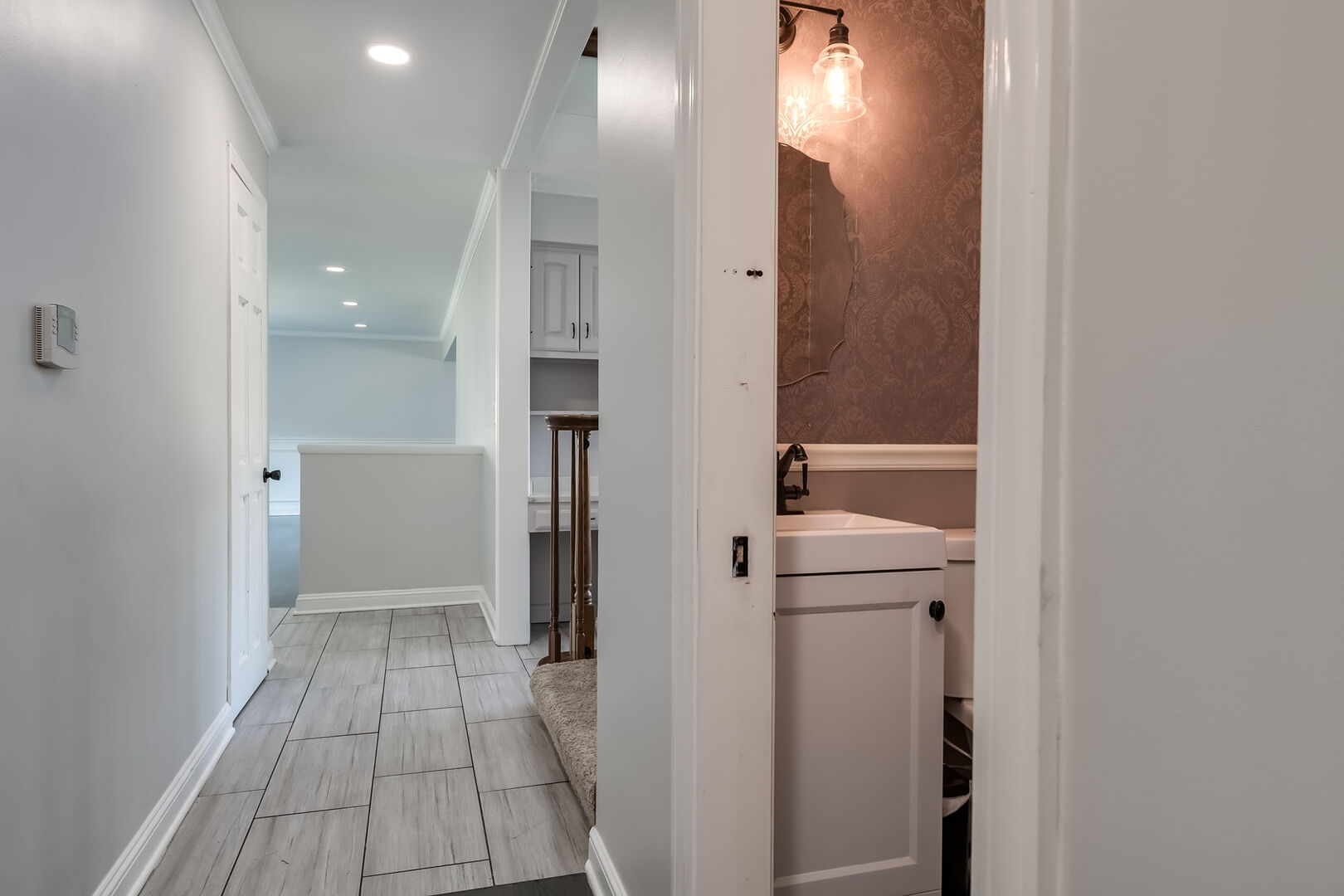 505 E Atwood Court, Elmhurst, IL 60126