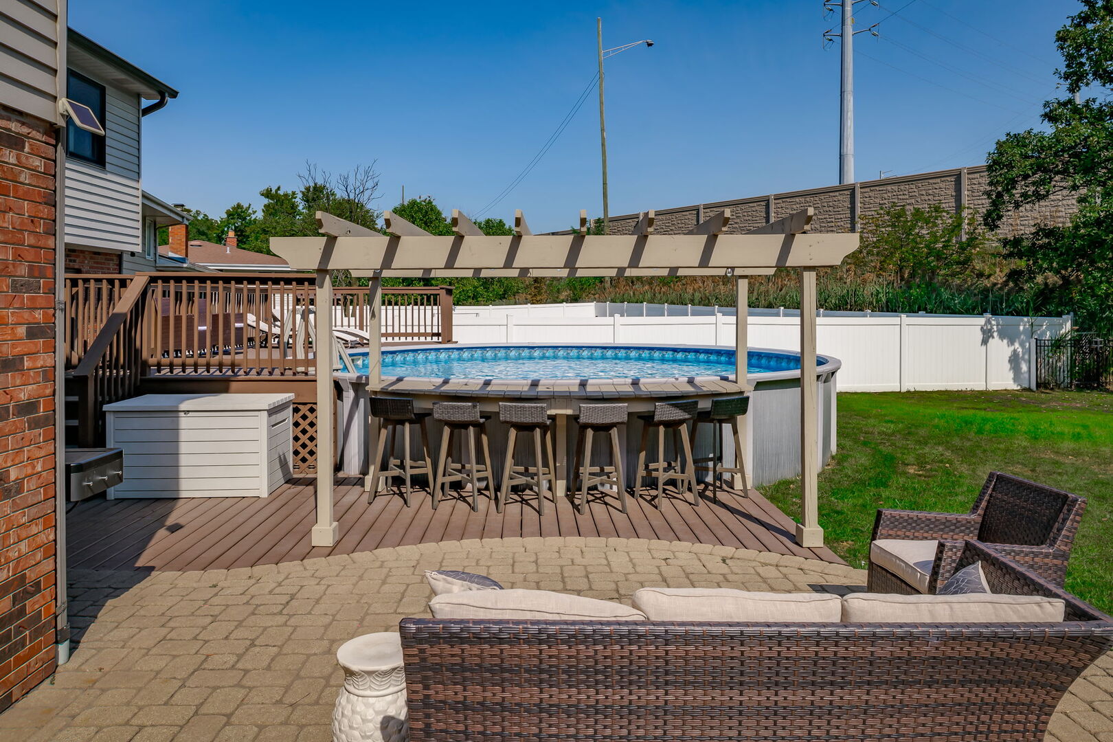 505 E Atwood Court, Elmhurst, IL 60126