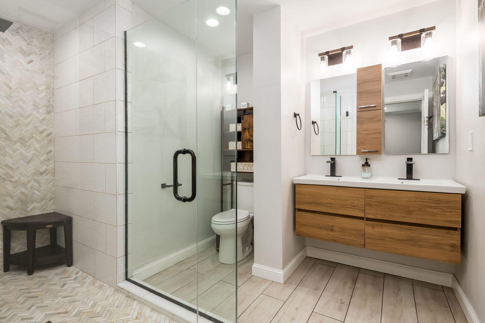 505 E Atwood Court, Elmhurst, IL 60126