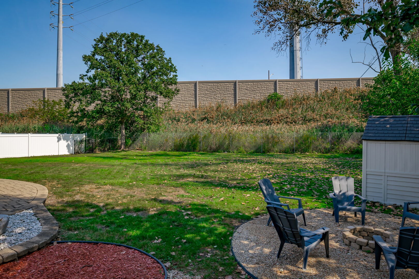 505 E Atwood Court, Elmhurst, IL 60126