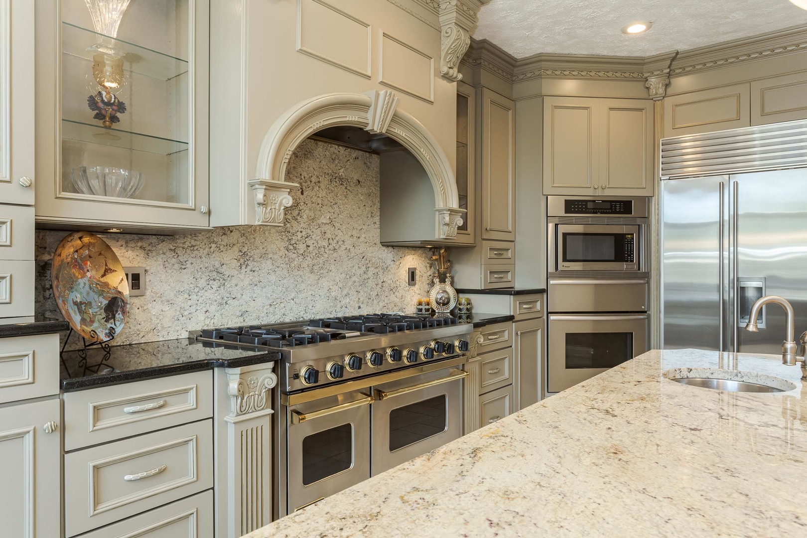 Bloomington, IL 61704