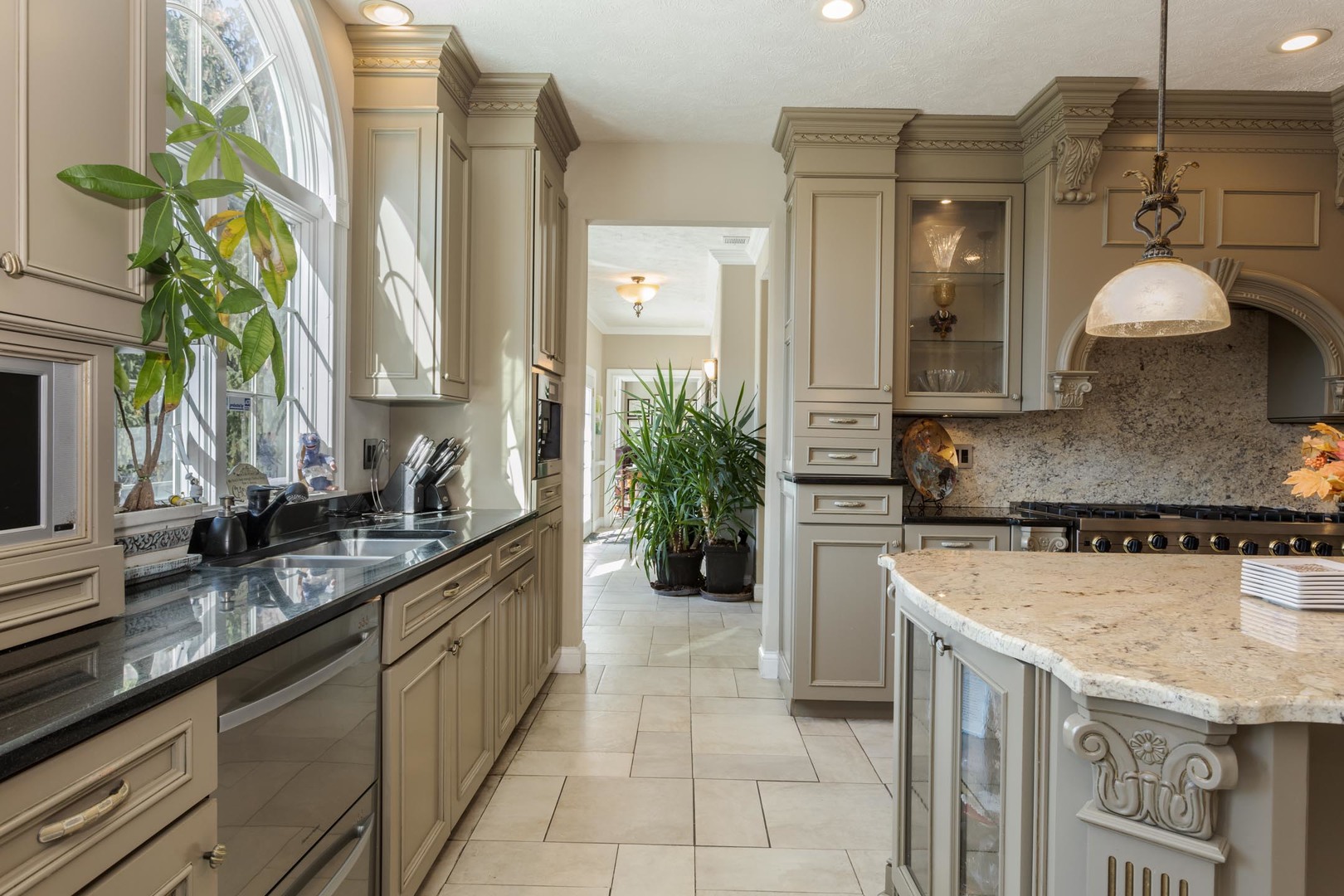 Bloomington, IL 61704