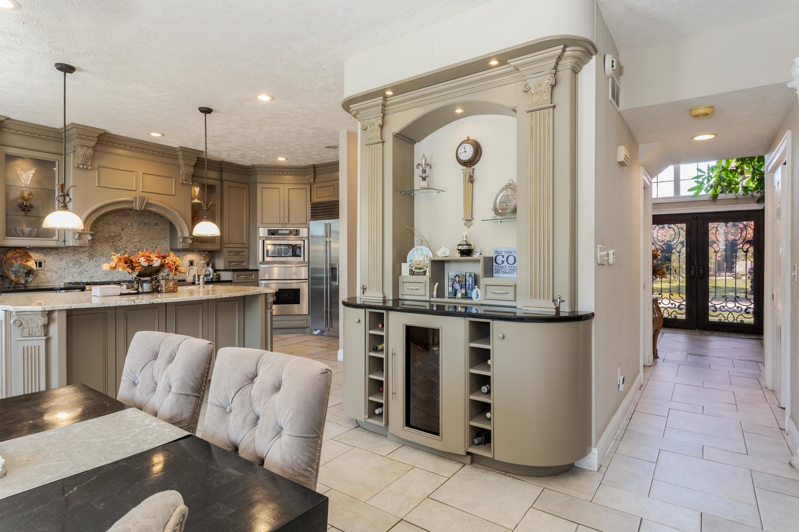 Bloomington, IL 61704