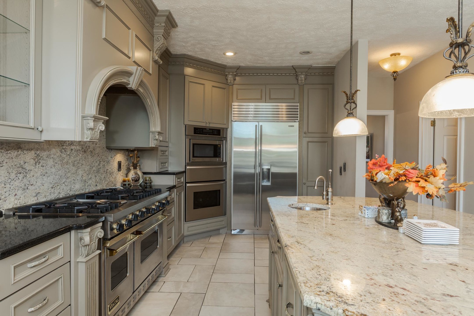 Bloomington, IL 61704