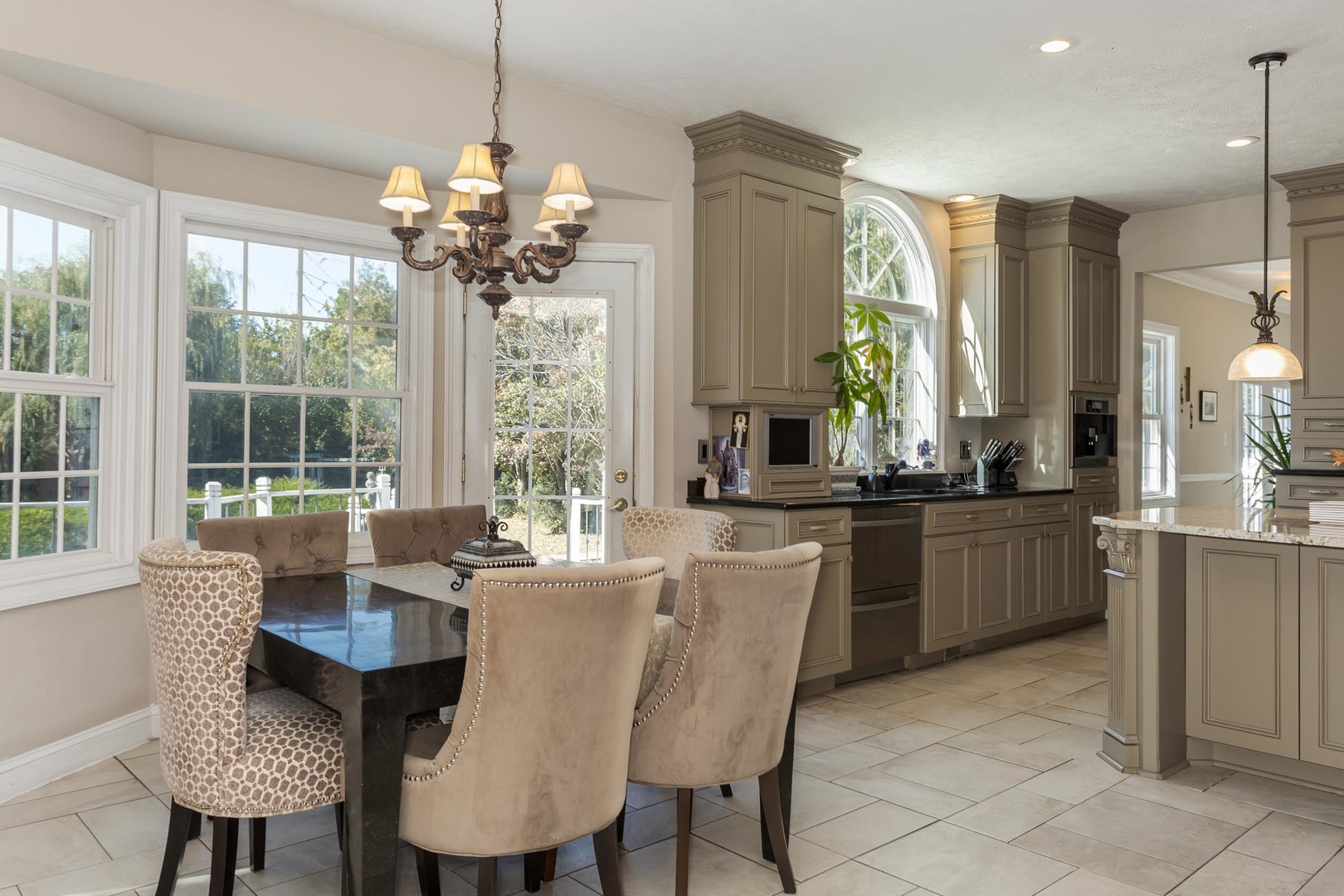 Bloomington, IL 61704