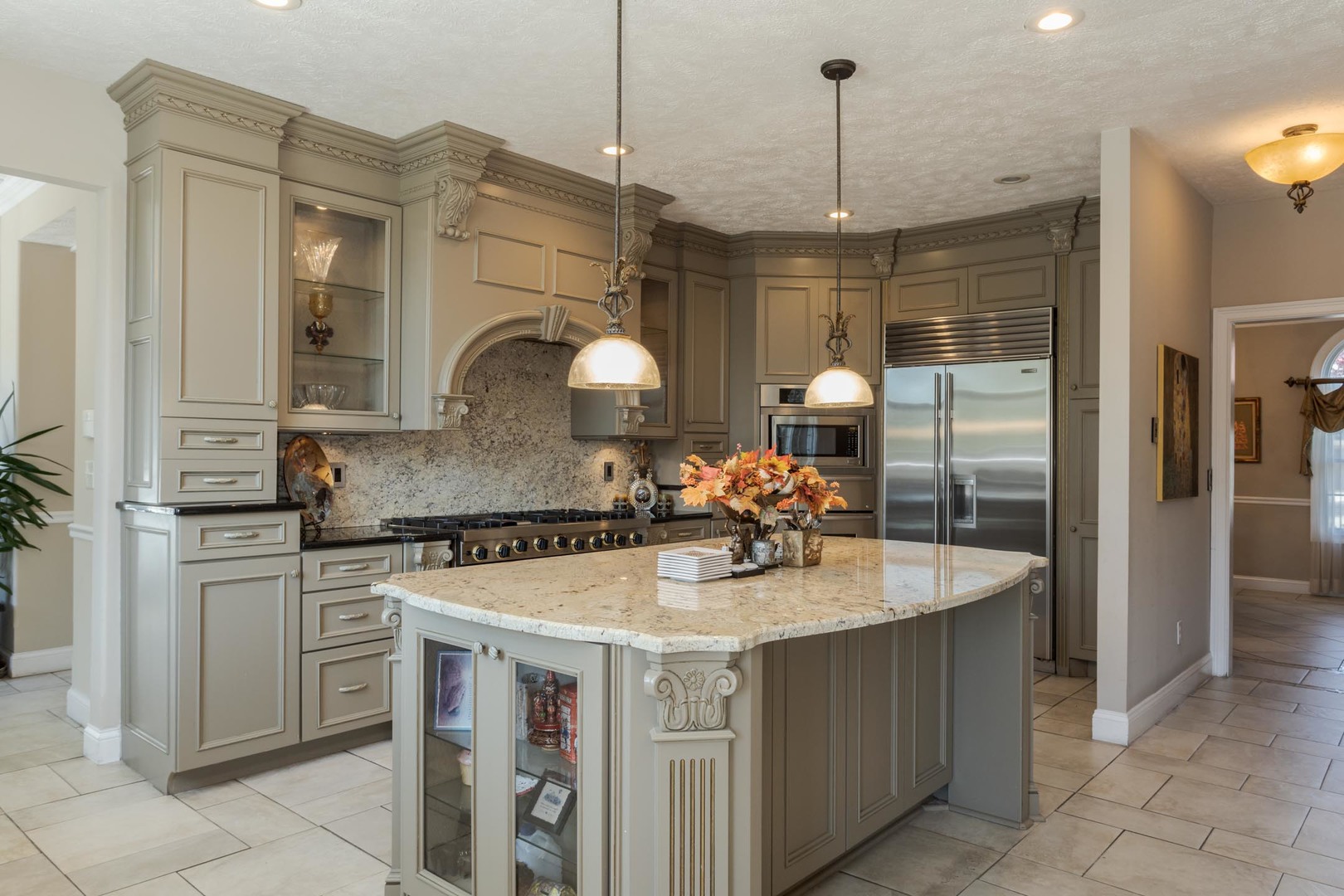 Bloomington, IL 61704