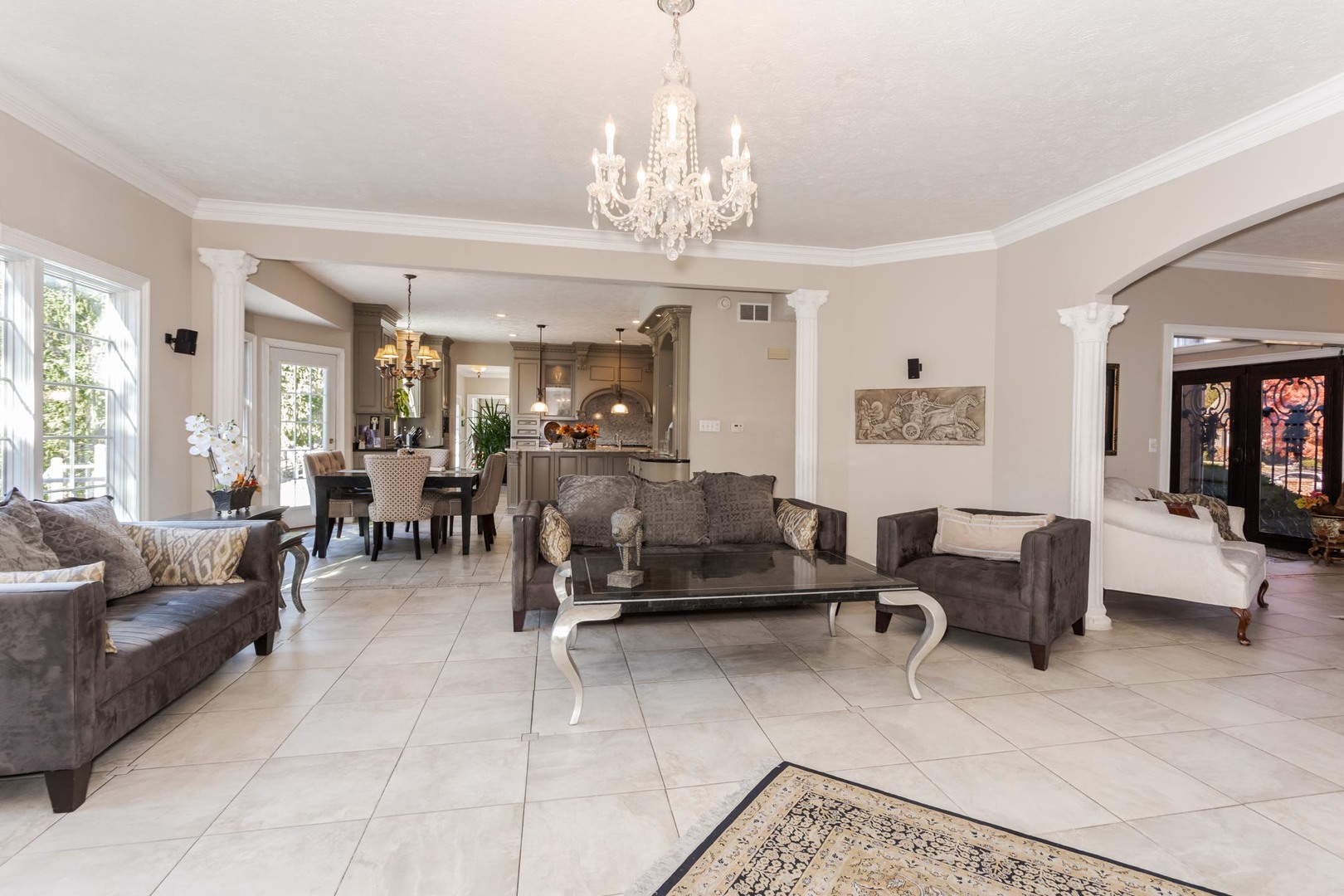 Bloomington, IL 61704