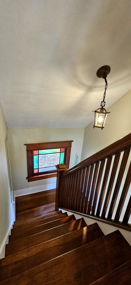 432 Northwest Street, Utica, IL 61373