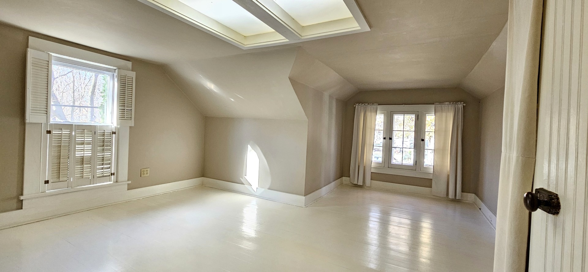 432 Northwest Street, Utica, IL 61373